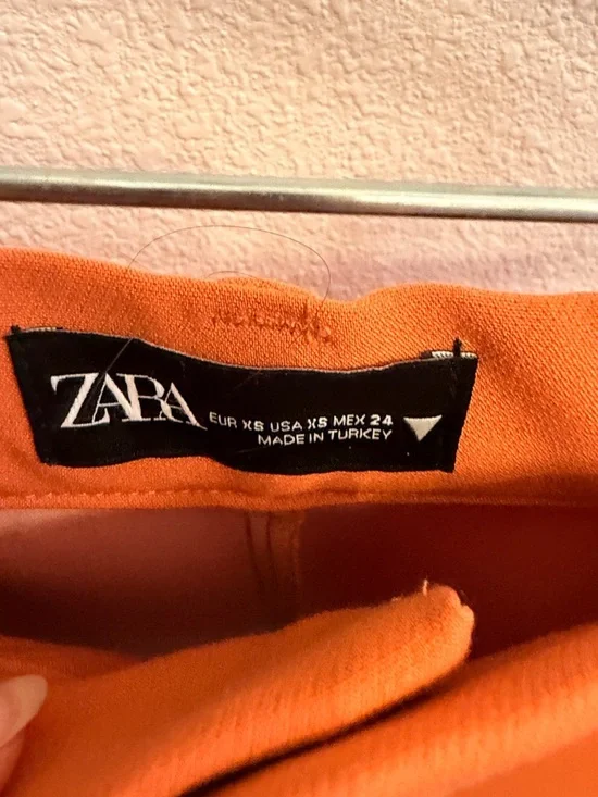 Suit set: High-Waist Tailored Skort and Cropped Blazer - Picture 7 of 8